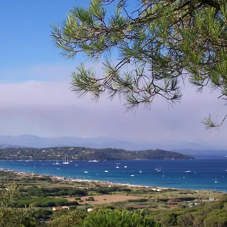 Hébergement de vacances In Near Beaches & Pool