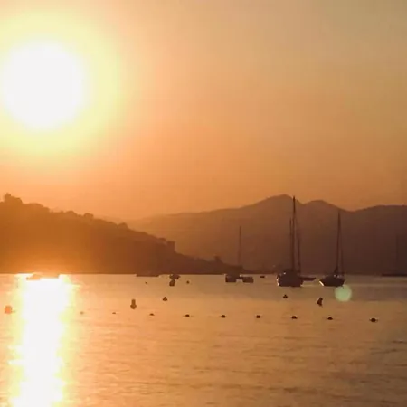 In Near Beaches & Pool Hébergement de vacances