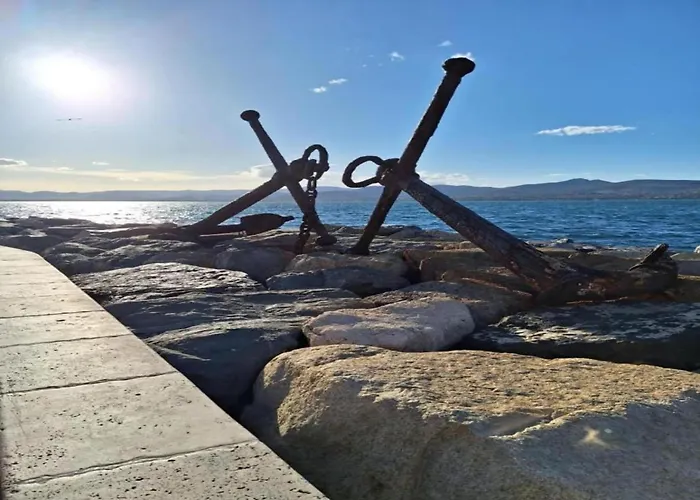 In Near Beaches & Pool *